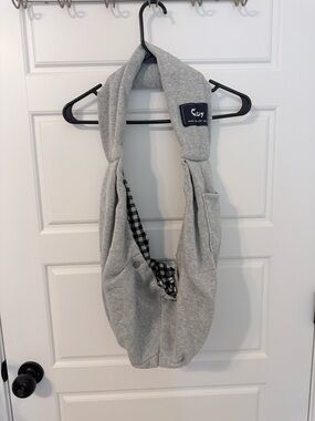 Gray Soft Cat Sling Carrier with Checkered Lining